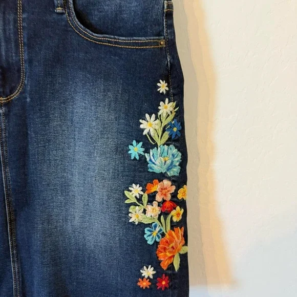 DRIFTWOOD Blue Denim with Gold Stitching - Picture 3 of 6
